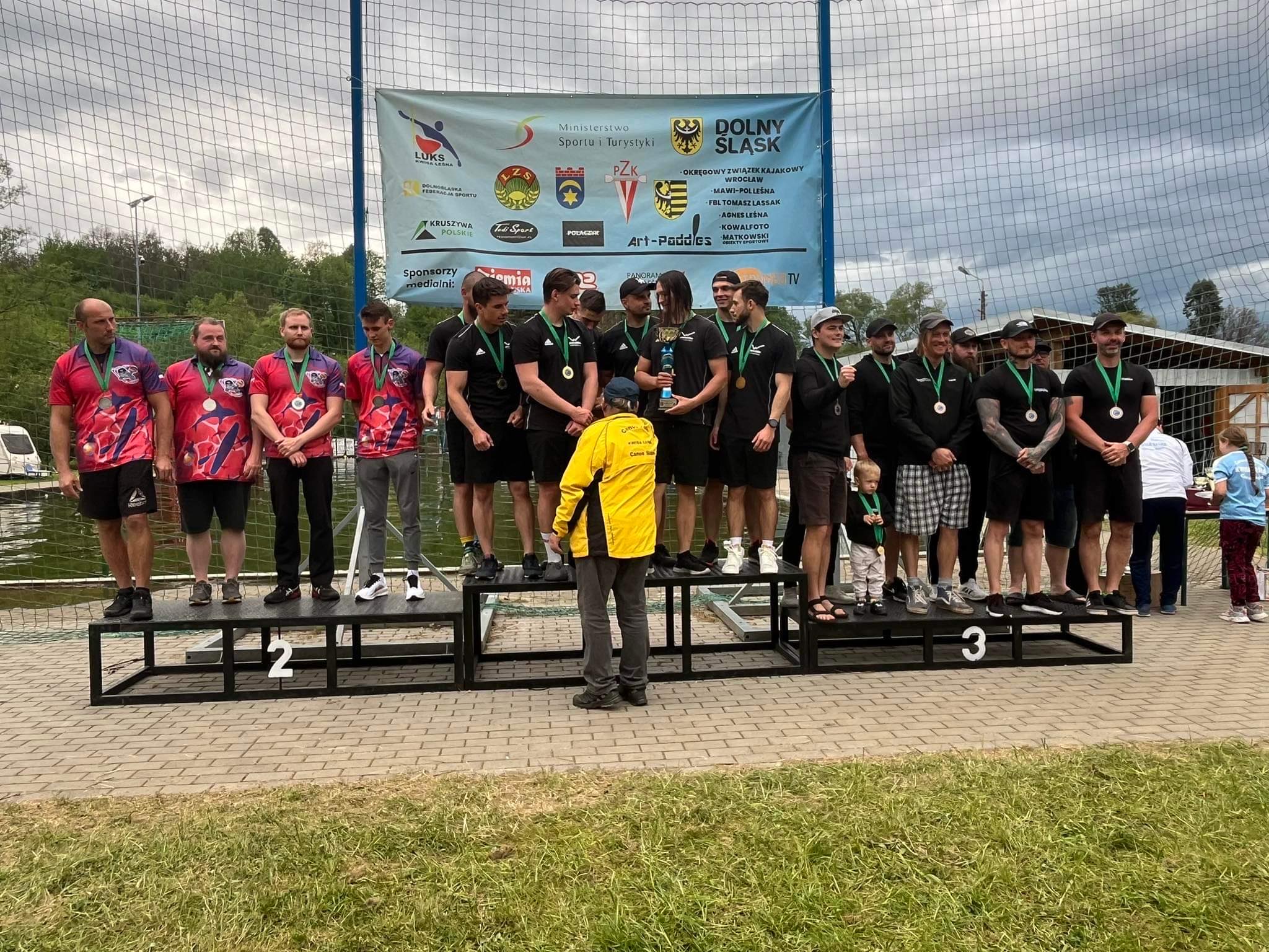 UKS “SET” Kaniów na podium!